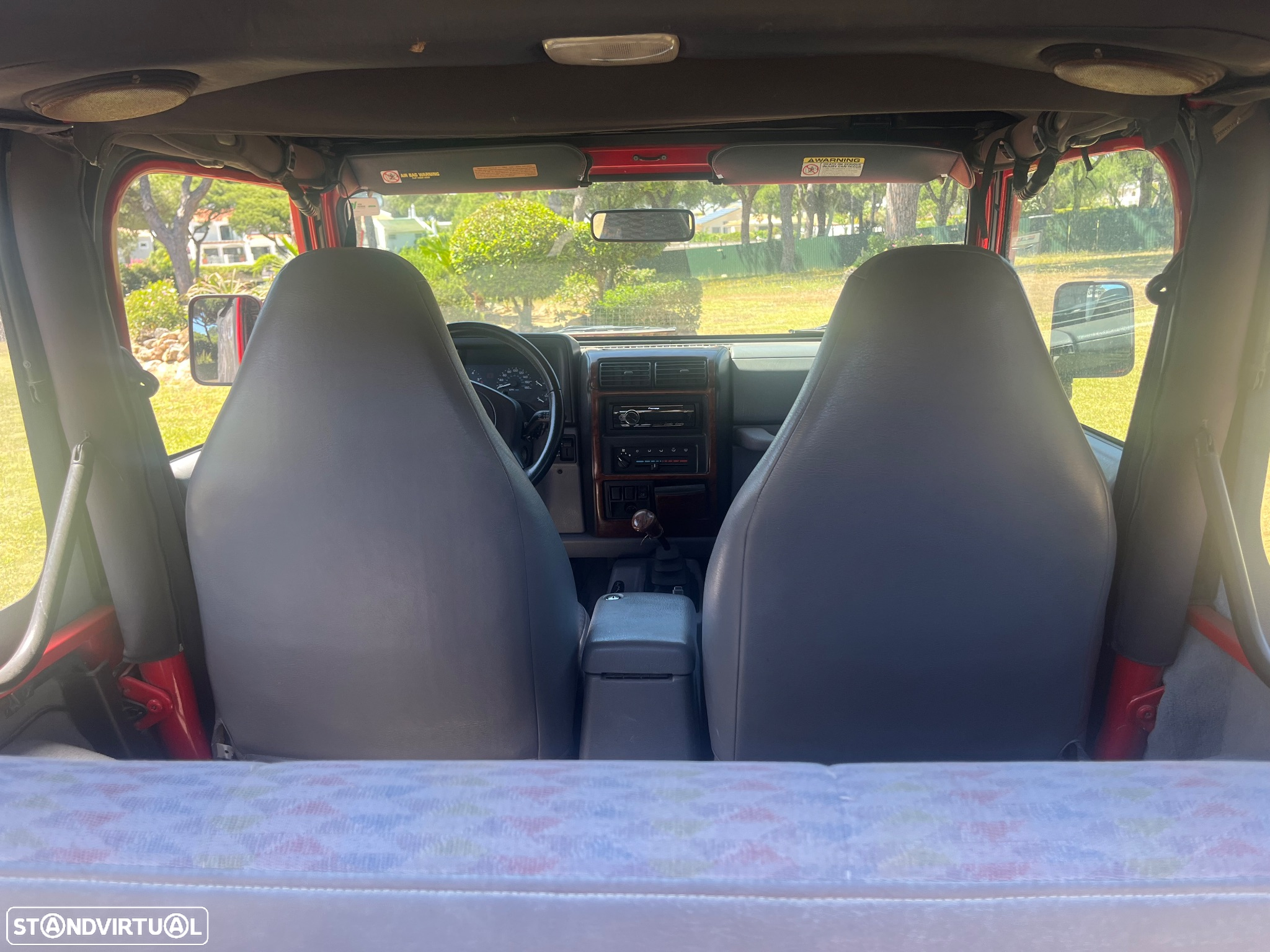 Jeep Wrangler 2.5 Sport Soft Top - 11