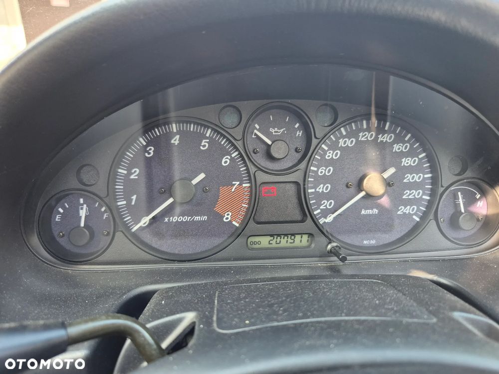 Mazda MX-5 1.6 16V - 11