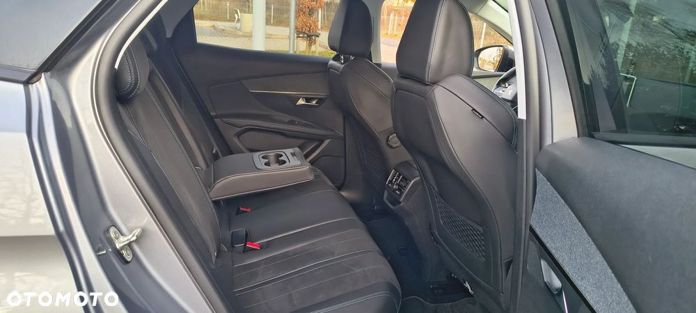 Peugeot 3008 1.2 PureTech Crossway S&S EAT6 - 18