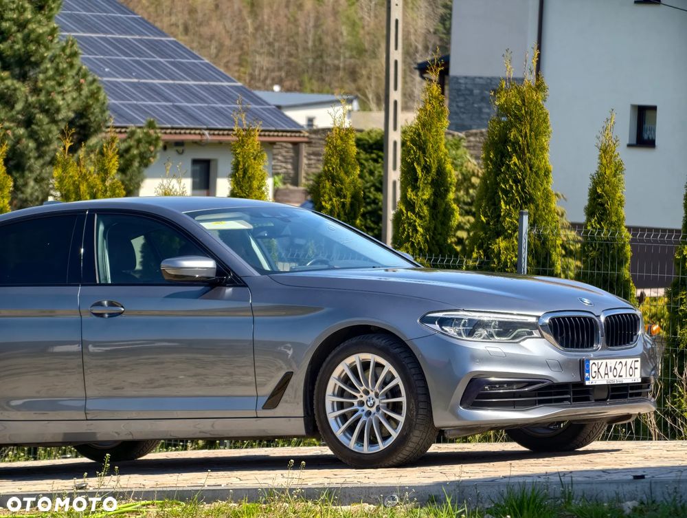 BMW Seria 5 530i GPF xDrive Sport Line sport - 12