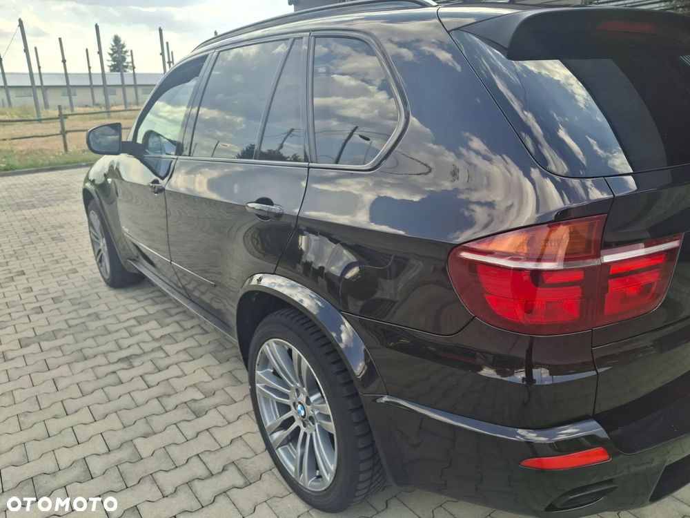 BMW X5 5.0i xDrive - 5