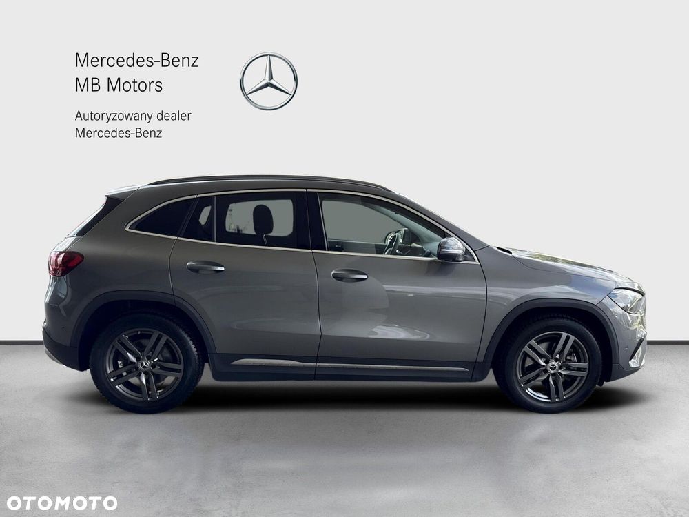 Mercedes-Benz GLA - 7