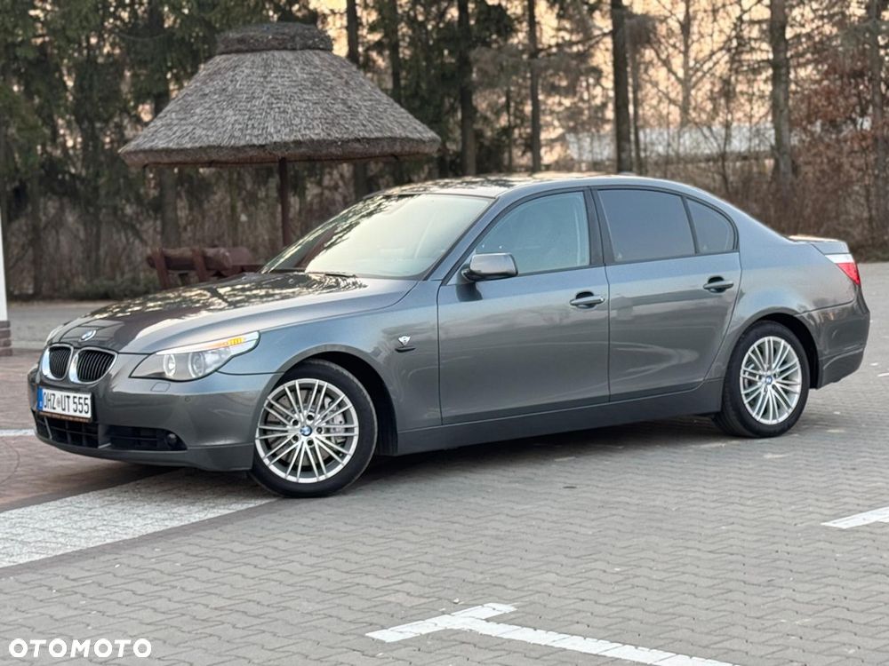 BMW Seria 5 545i - 21