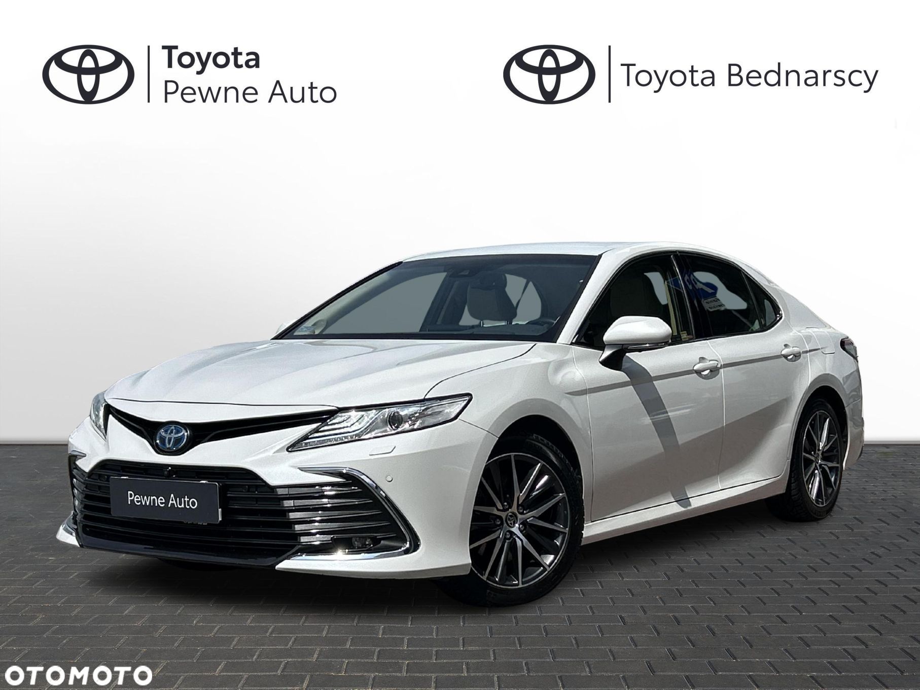 Toyota Camry - 1
