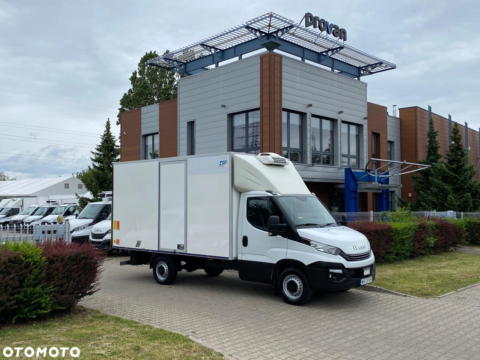 Iveco DAILY 36-160 HI-MATIC CHŁODNIA THERMO KING V300 WINDA ZEPRO - 3