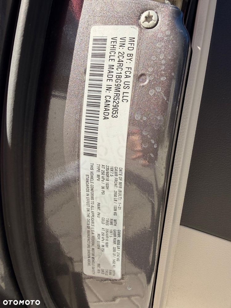 Chrysler Pacifica - 38