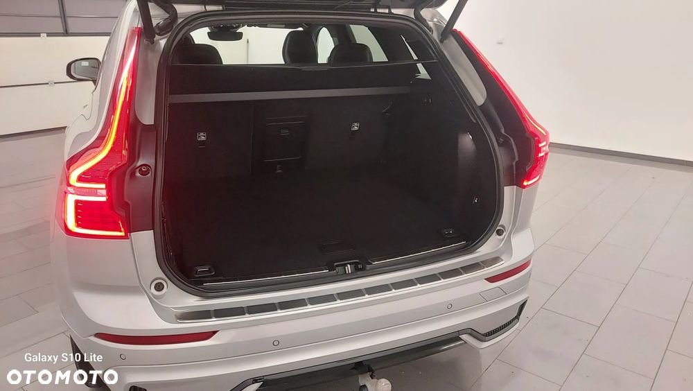 Volvo XC 60 B4 D AWD Ultimate Dark - 9