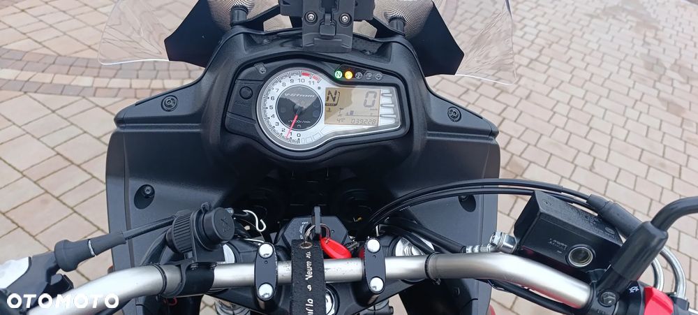 Suzuki V-STROM - 13