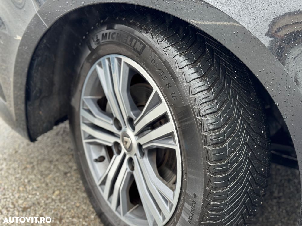 Renault Megane TCe 140 GPF EDC Techno - 23