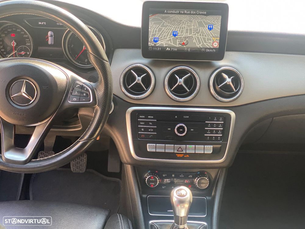 Mercedes-Benz CLA 180 d Shooting Brake Urban - 29