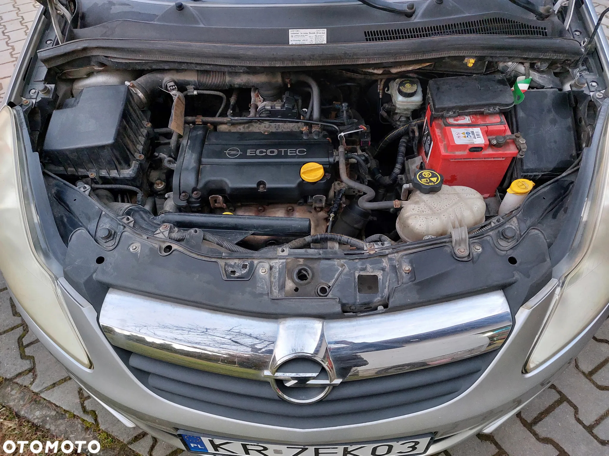 Opel Corsa 1.4 16V Cosmo - 10