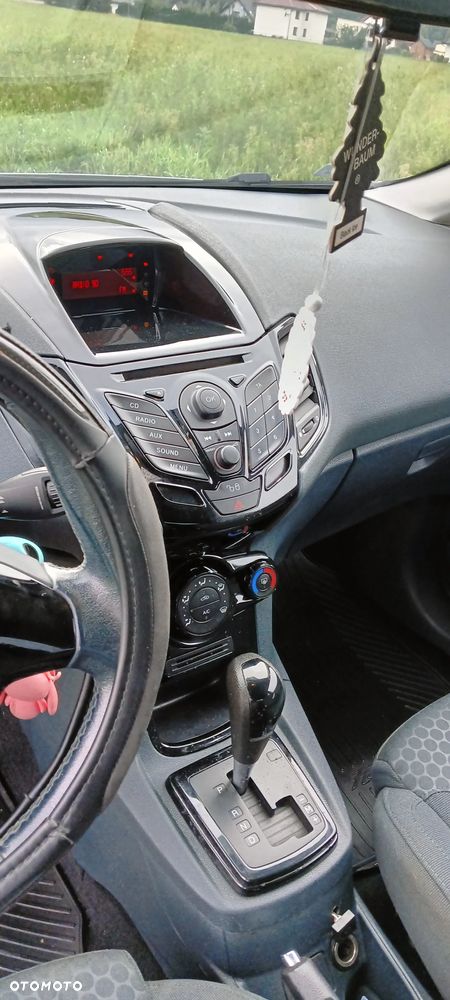 Ford Fiesta 1.4 Trend - 8