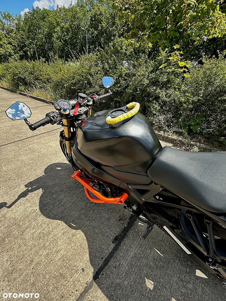 Suzuki GSX-R - 4