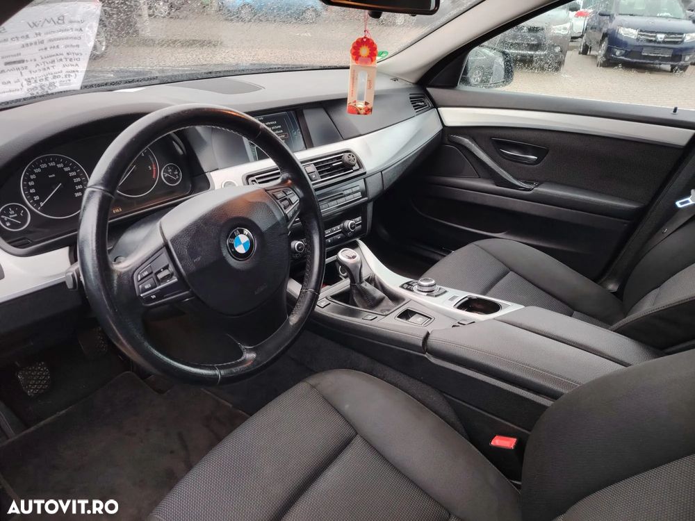 BMW Seria 5 520d Touring Blue Performance - 5