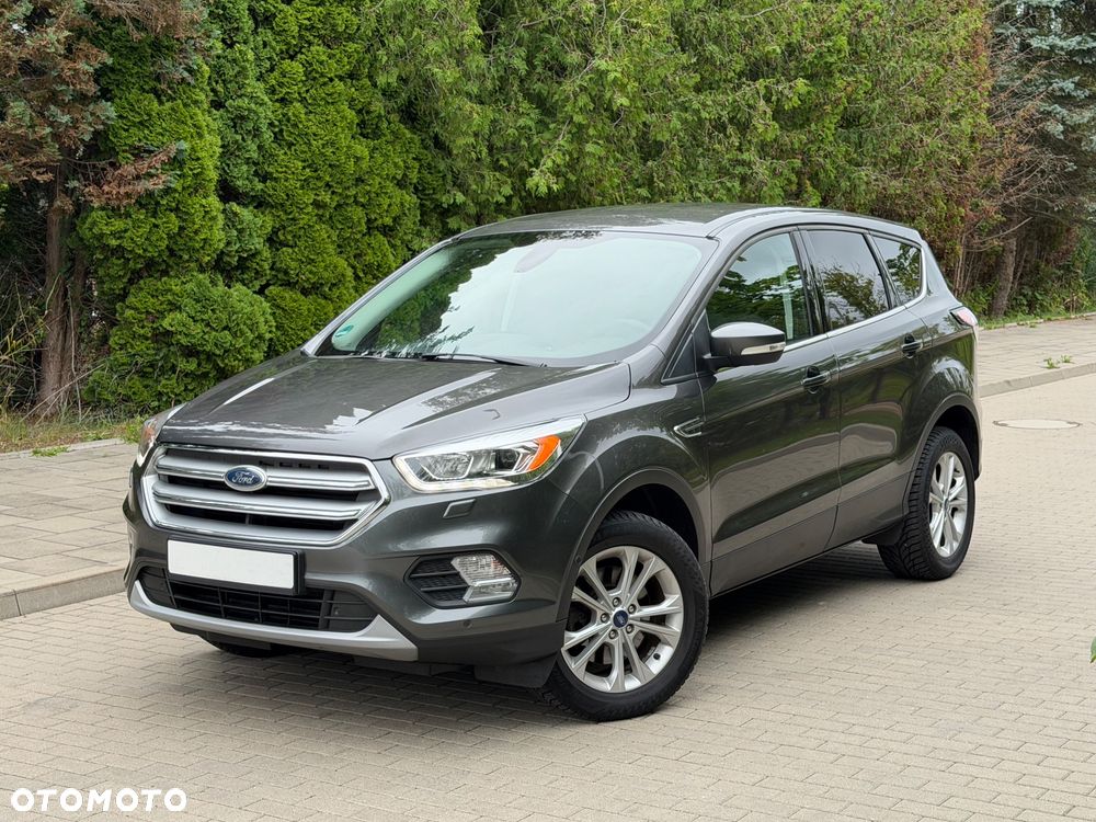 Ford Kuga - 1
