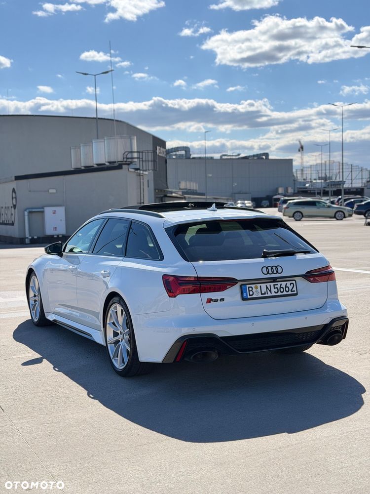 Audi RS6 Avant - 7