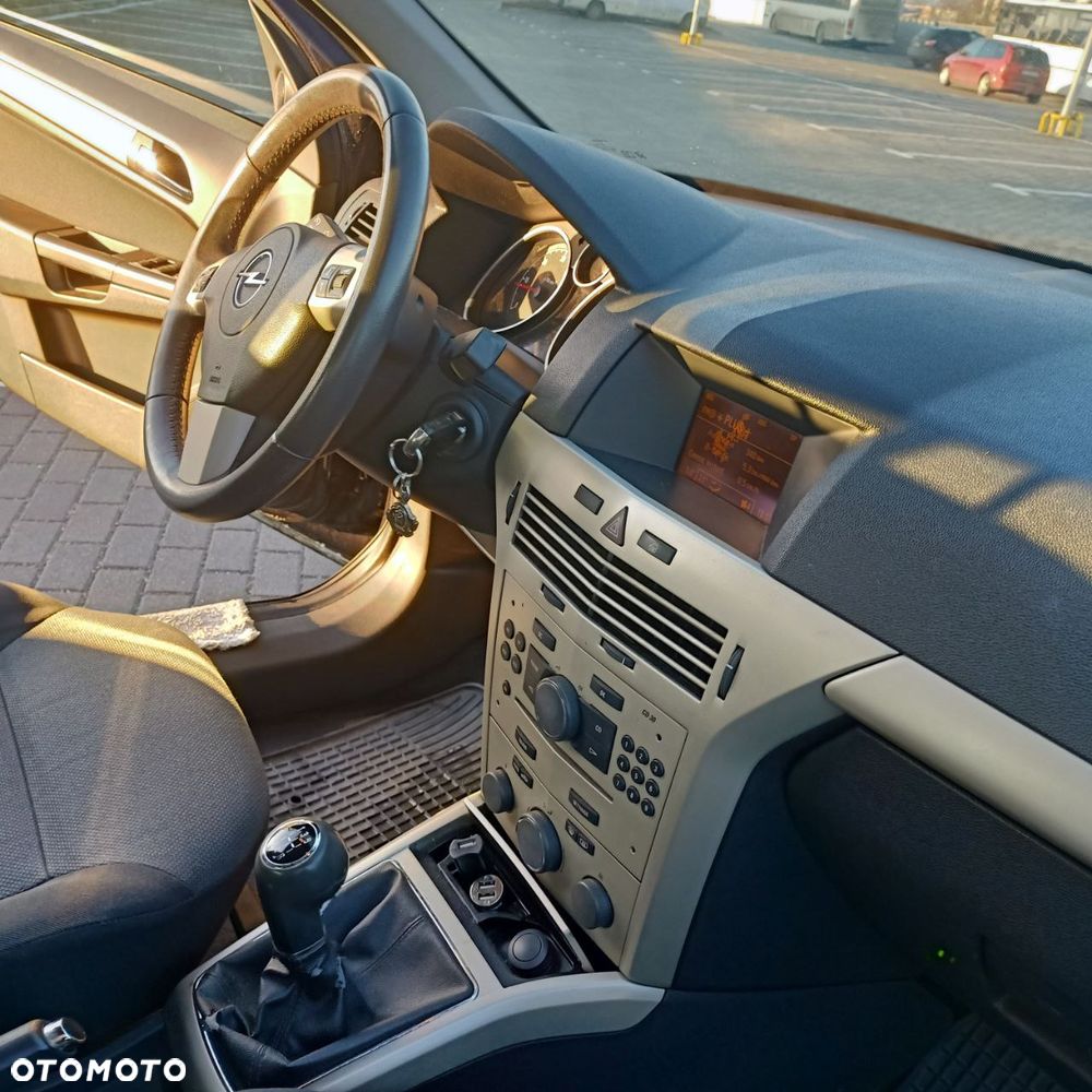 Opel Astra ver-1-7-td-comfort - 12