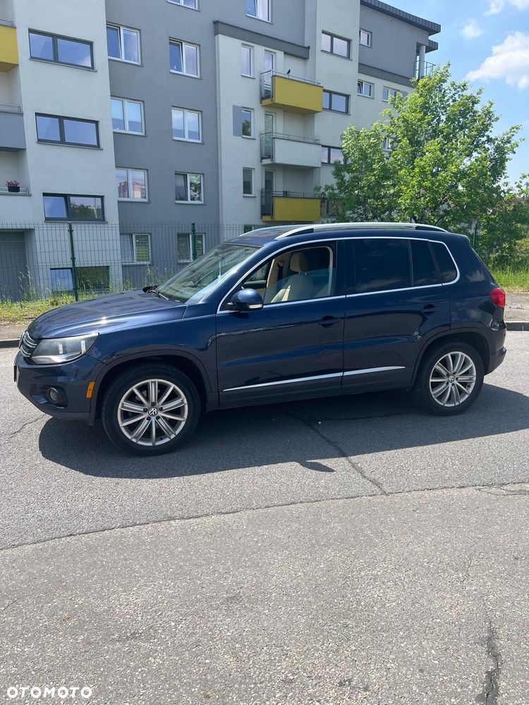 Volkswagen Tiguan - 1