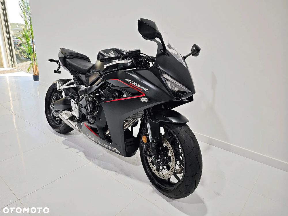 Honda CBR - 6