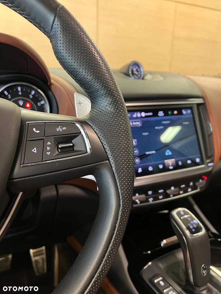 Maserati Levante ver-mhev-gt - 22