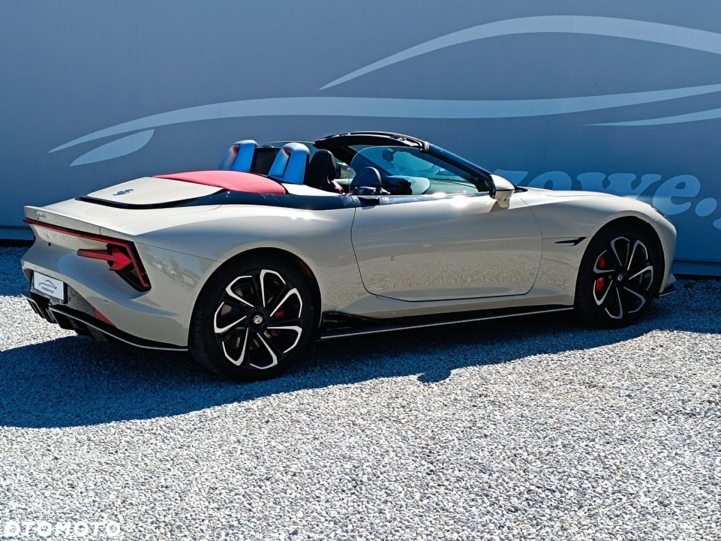 MG Cyberster 77kWh AWD Czerwony Dach - 18