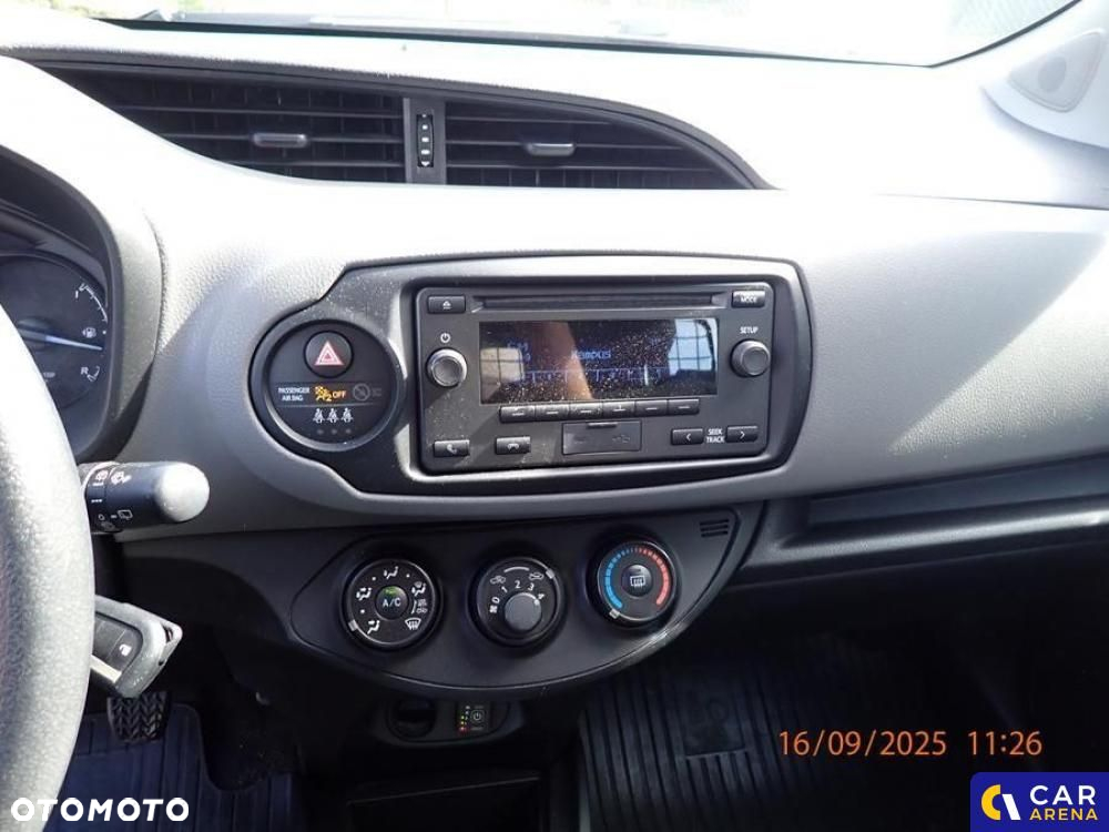 Toyota Yaris 1.5 Active - 12