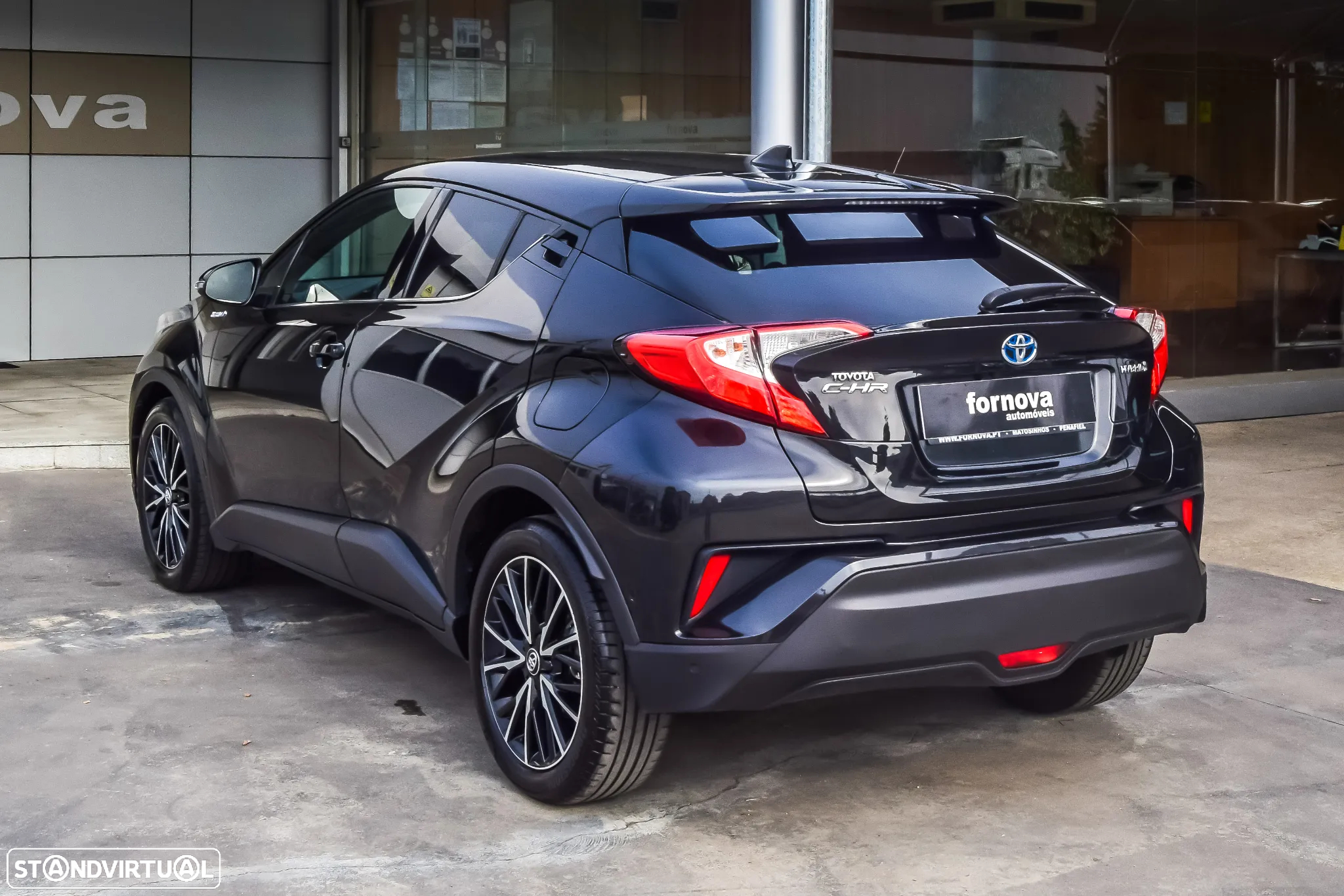 Toyota C-HR 1.8 HSD Exclusive+P.Luxury - 8