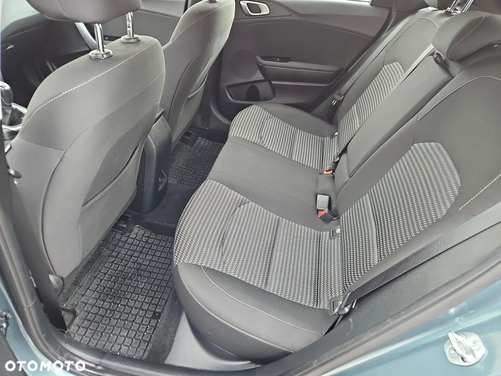 Kia Ceed 1.5 T-GDI M - 20