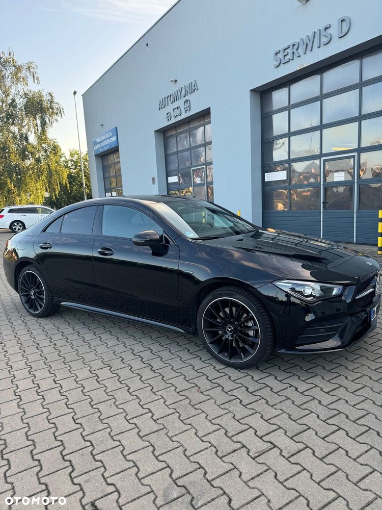 Mercedes-Benz CLA 250 E AMG Line 8G-DCT - 12