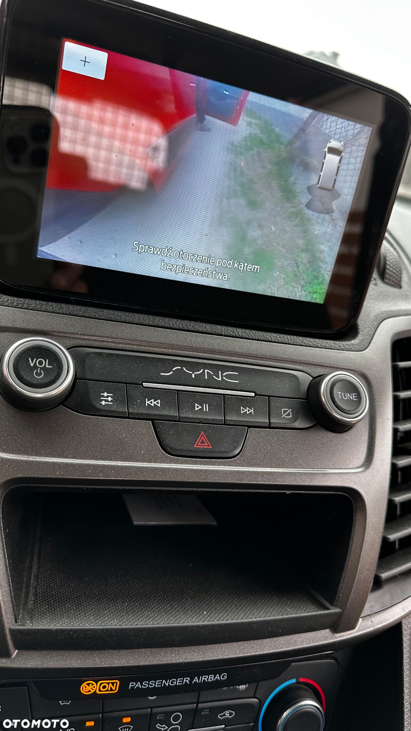 Ford Transit Connect - 12