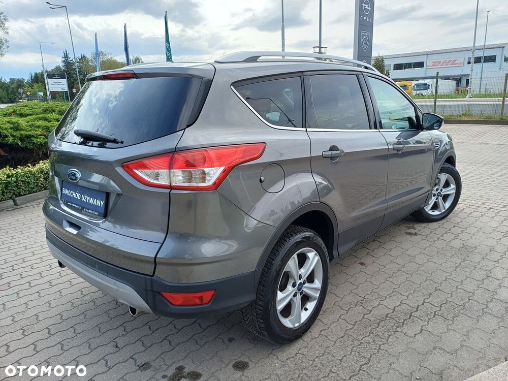 Ford Kuga 2.0 TDCi FWD Titanium - 6