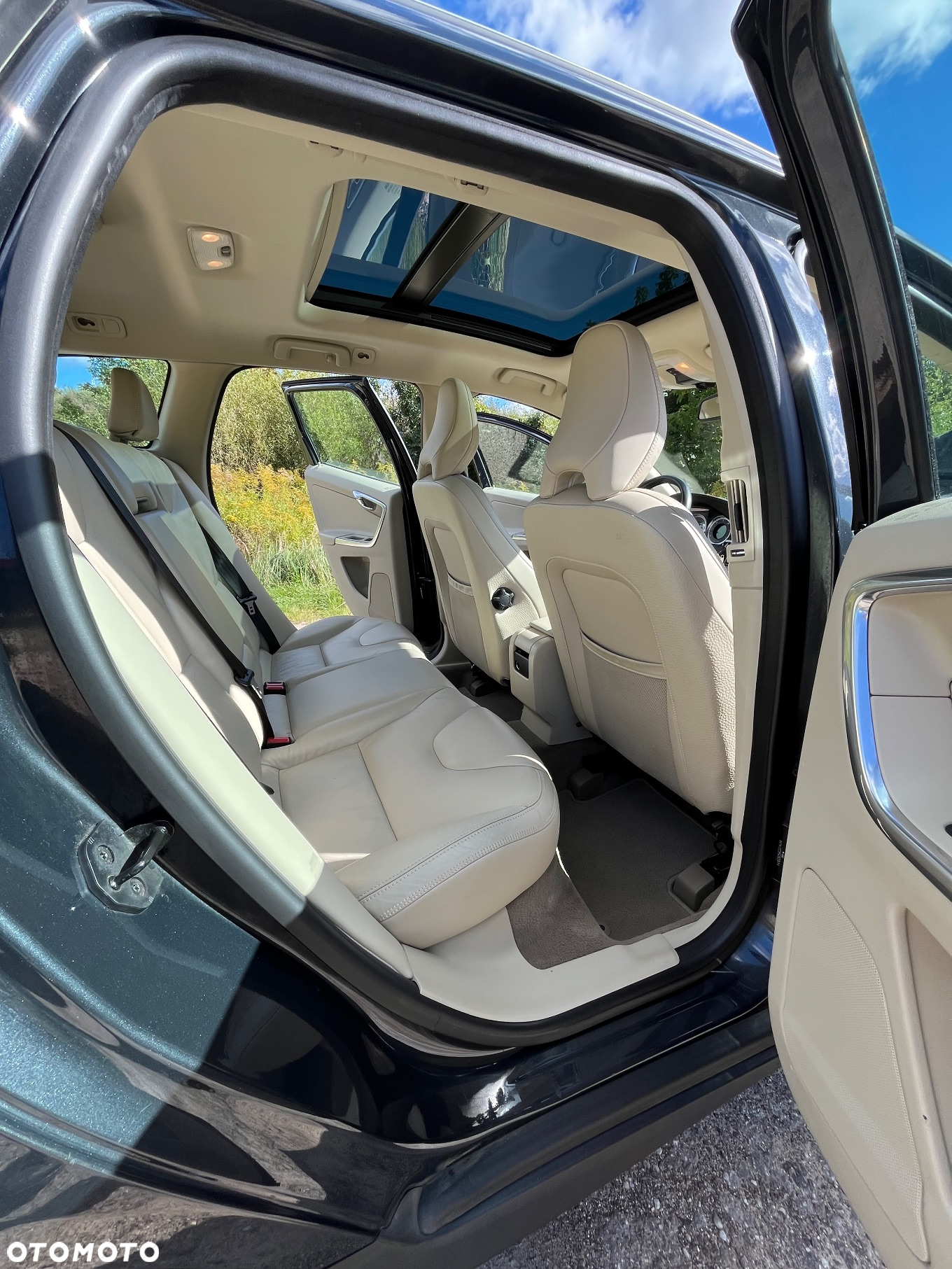 Volvo XC 60 D5 AWD Geartronic Summum - 11