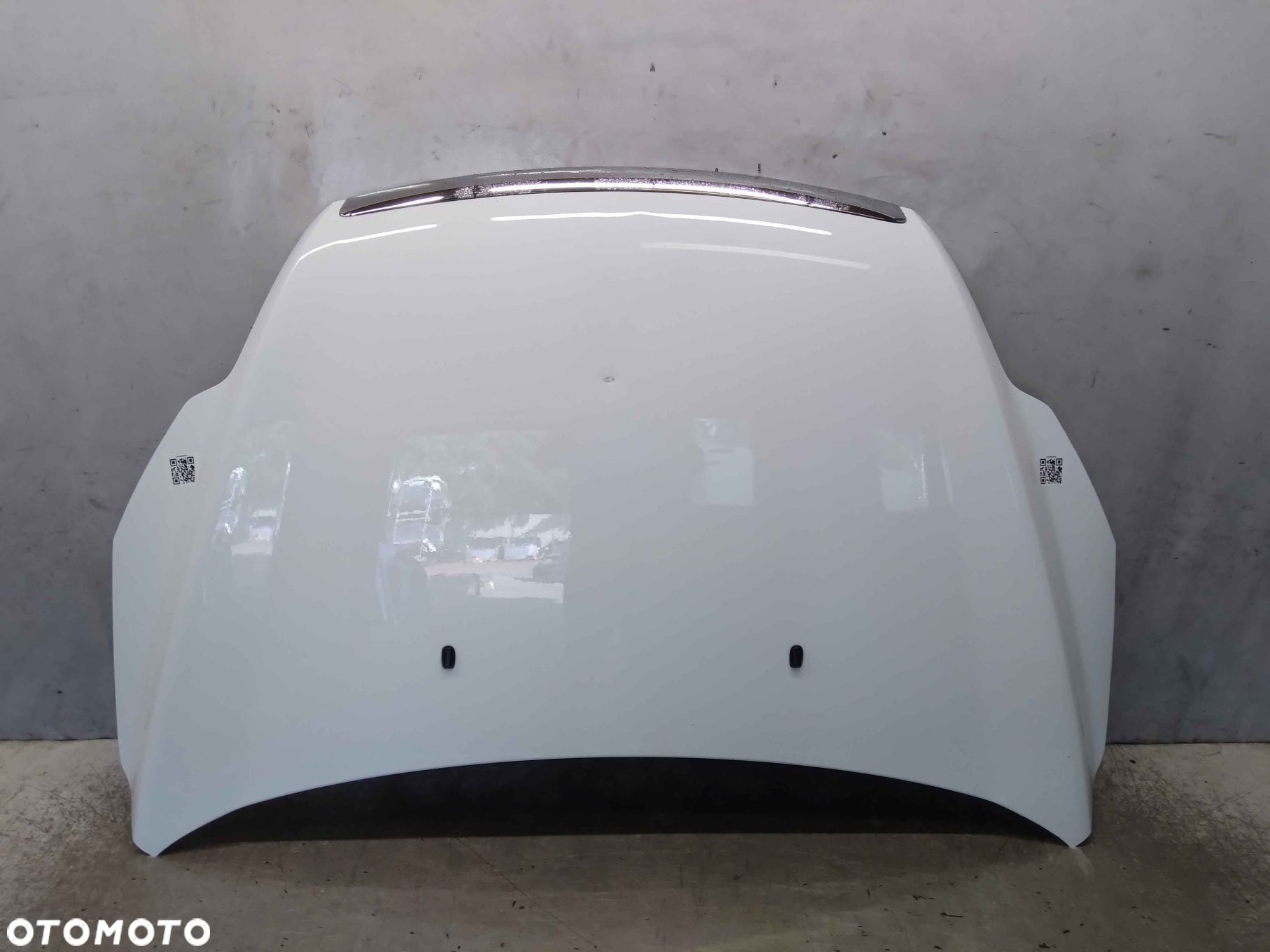 / MASKA POKRYWA SILNIKA DO FORD FOCUS MK.2 2 II LIFT FL N8 BIAŁA - 1