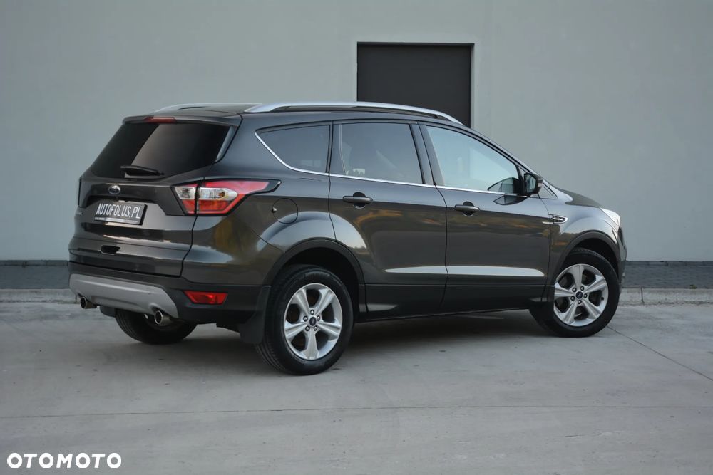 Ford Kuga - 12
