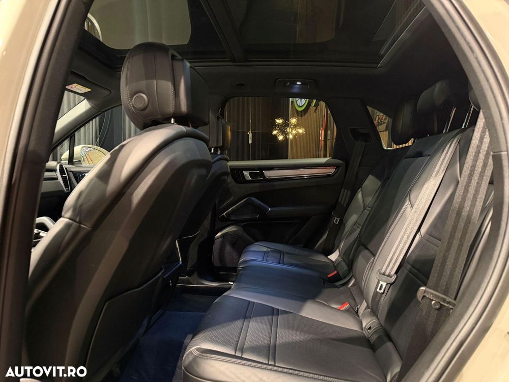 Porsche Cayenne S Tiptronic S - 23