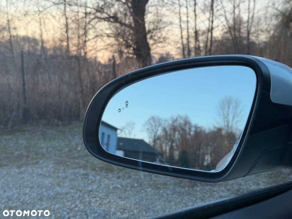 Hyundai Kona 1.6 T-GDI DCT 4WD Premium - 32