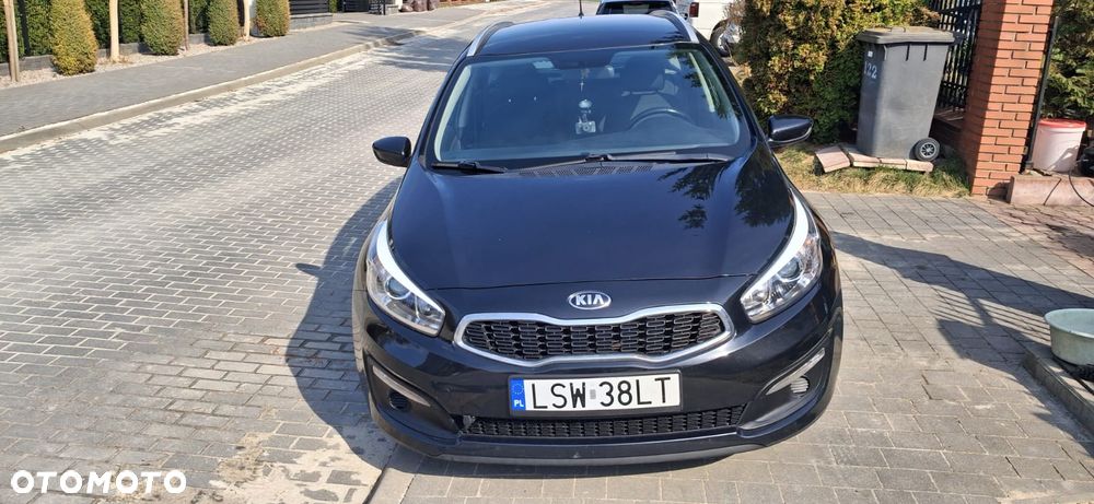 Kia Ceed - 9