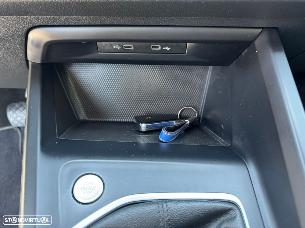 VW Golf 2.0 TDI Conceptline - 25