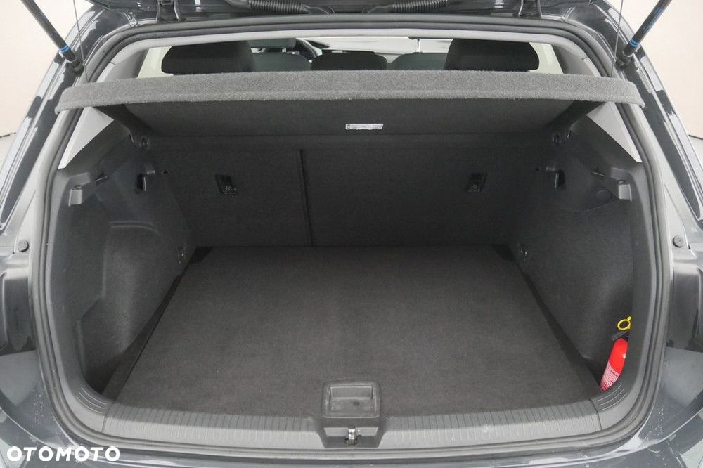 Volkswagen Golf VIII 1.0 TSI - 16