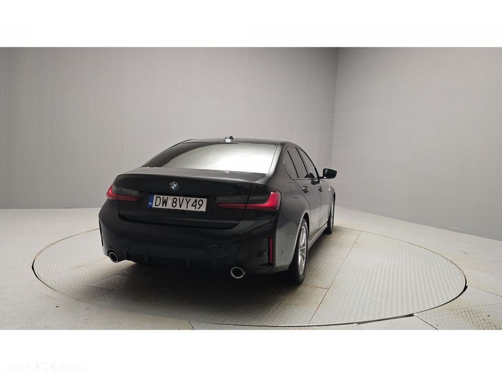 BMW Seria 3 320d xDrive mHEV M Sport - 5