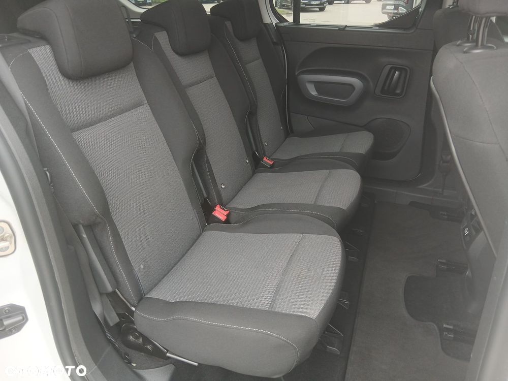 Toyota Proace City Verso Long 1.5 D-4D Family - 23