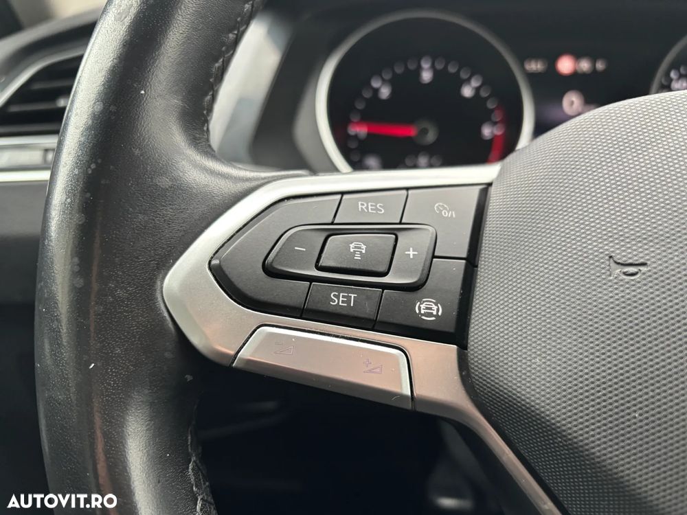 Volkswagen Tiguan 2.0 TDI SCR 4Motion DSG Comfortline - 26