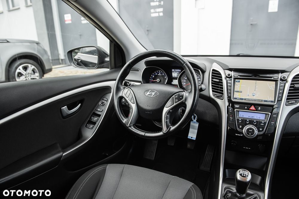 Hyundai i30 - 24