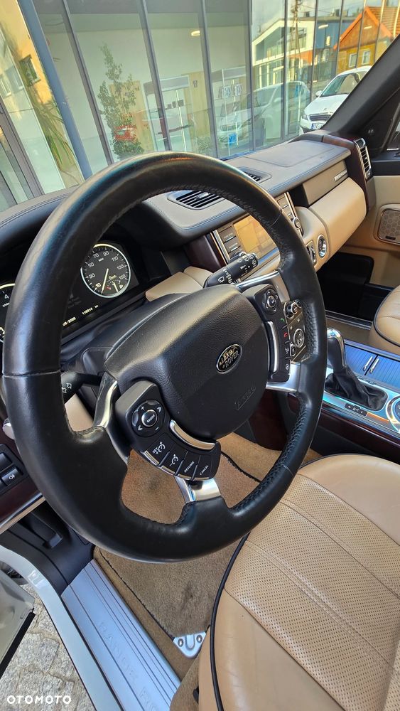 Land Rover Range Rover - 32