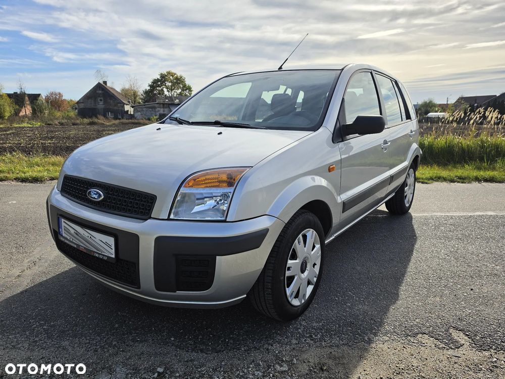 Ford Fusion - 1