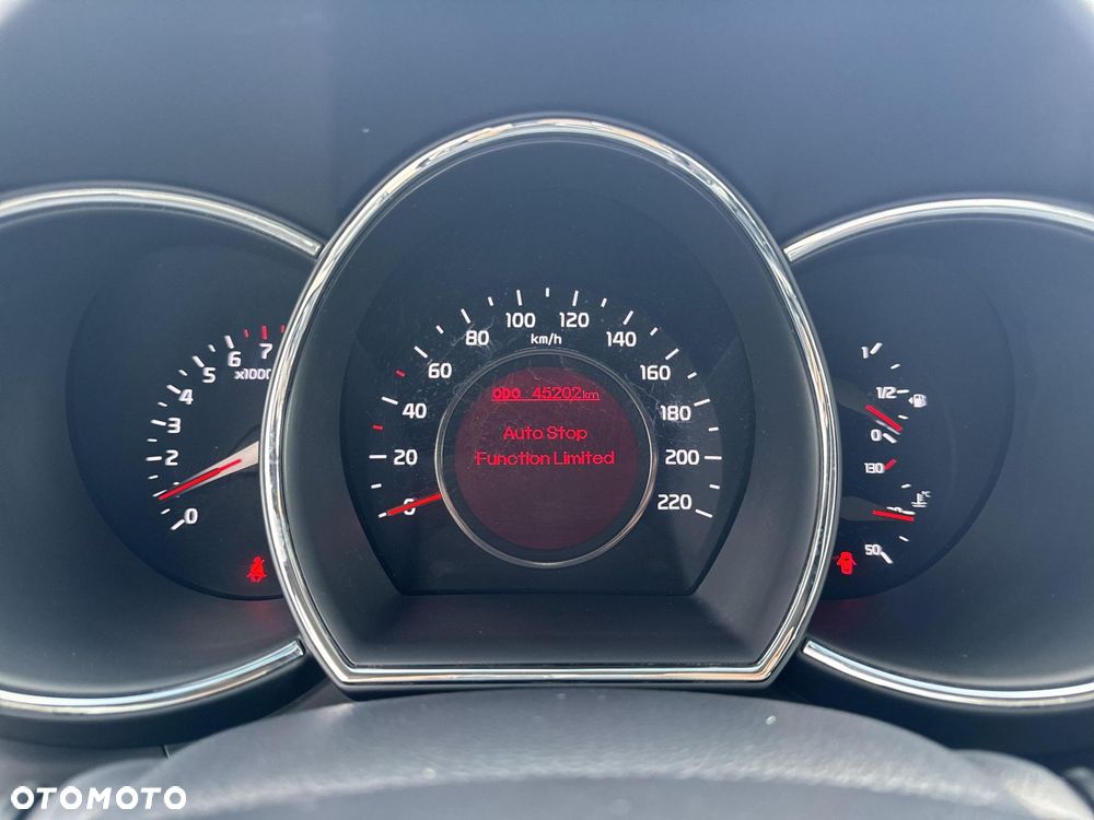 Kia Rio - 14