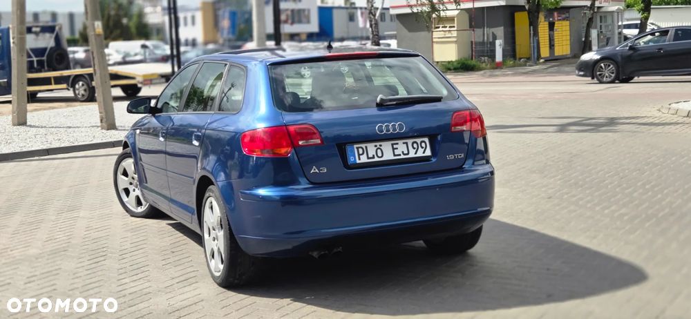 Audi A3 Sportback 1.9 TDI Ambiente - 12