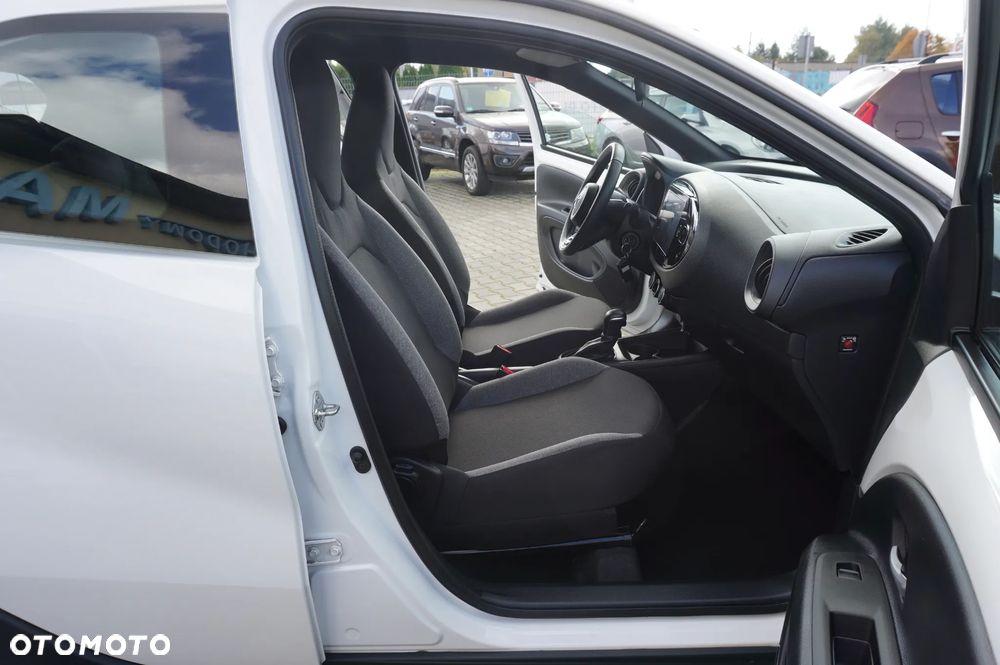 Toyota Aygo X 1.0 VVT-i Executive CVT - 27