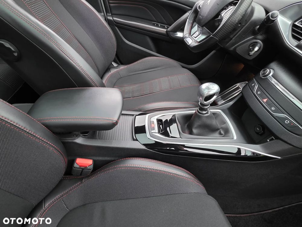 Peugeot 308 BlueHDi FAP 150 Stop&Start GT-Line Edition - 36