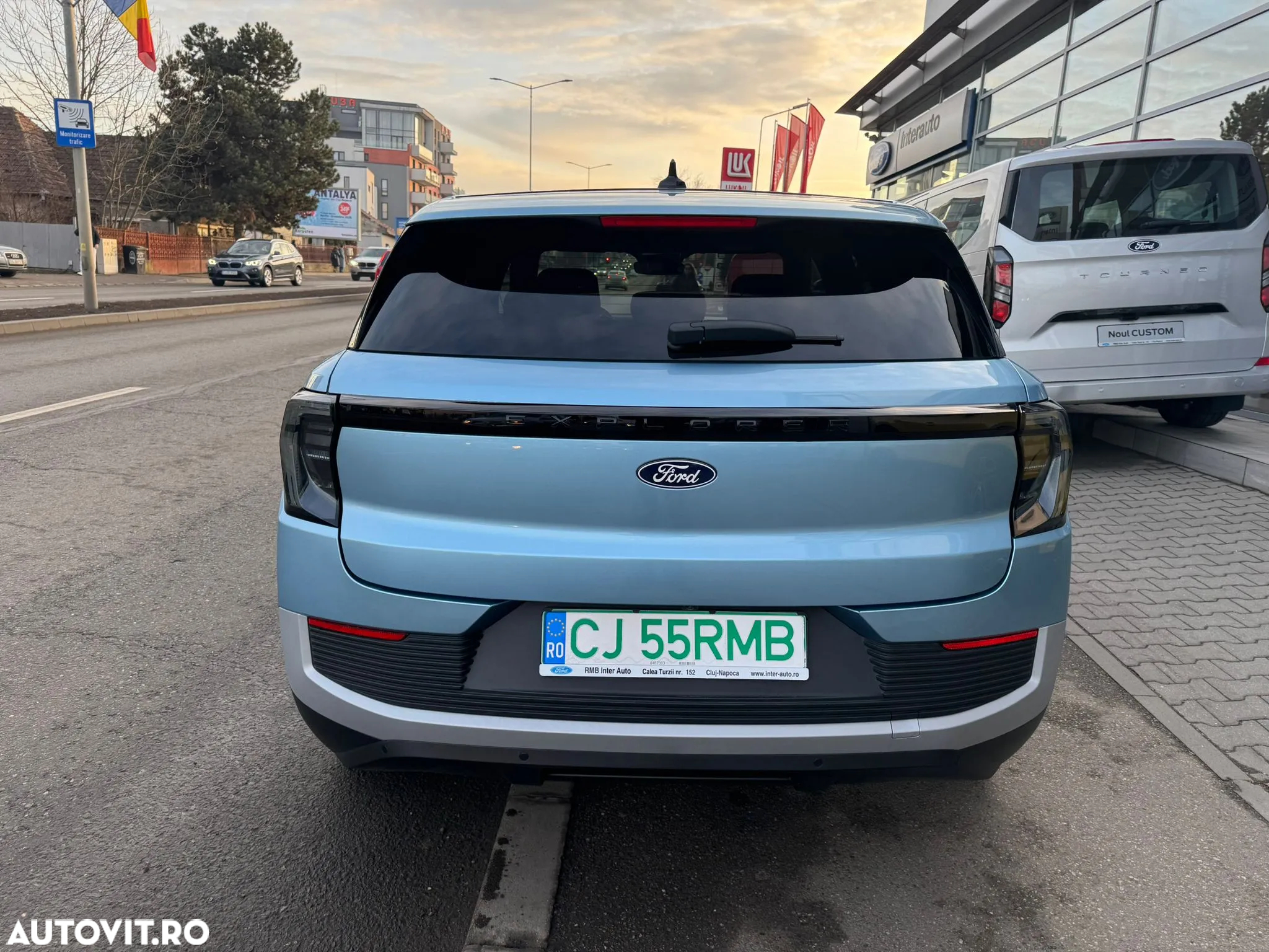 Ford Explorer AWD 79 kWh Extended Range Premium - 9